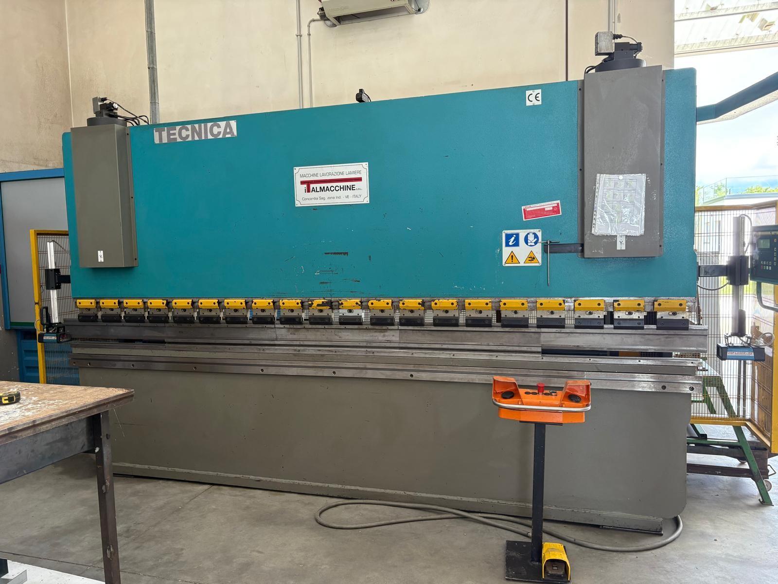 PRESSA PIEGATRICE 125 4000