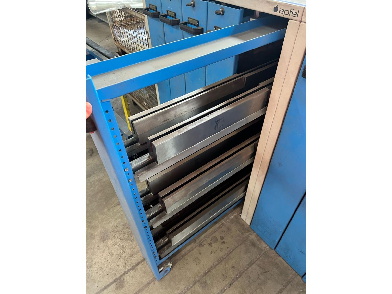 PRESSA PIEGATRICE 620×400 TON BYSTRONIC 8/10 ASSI