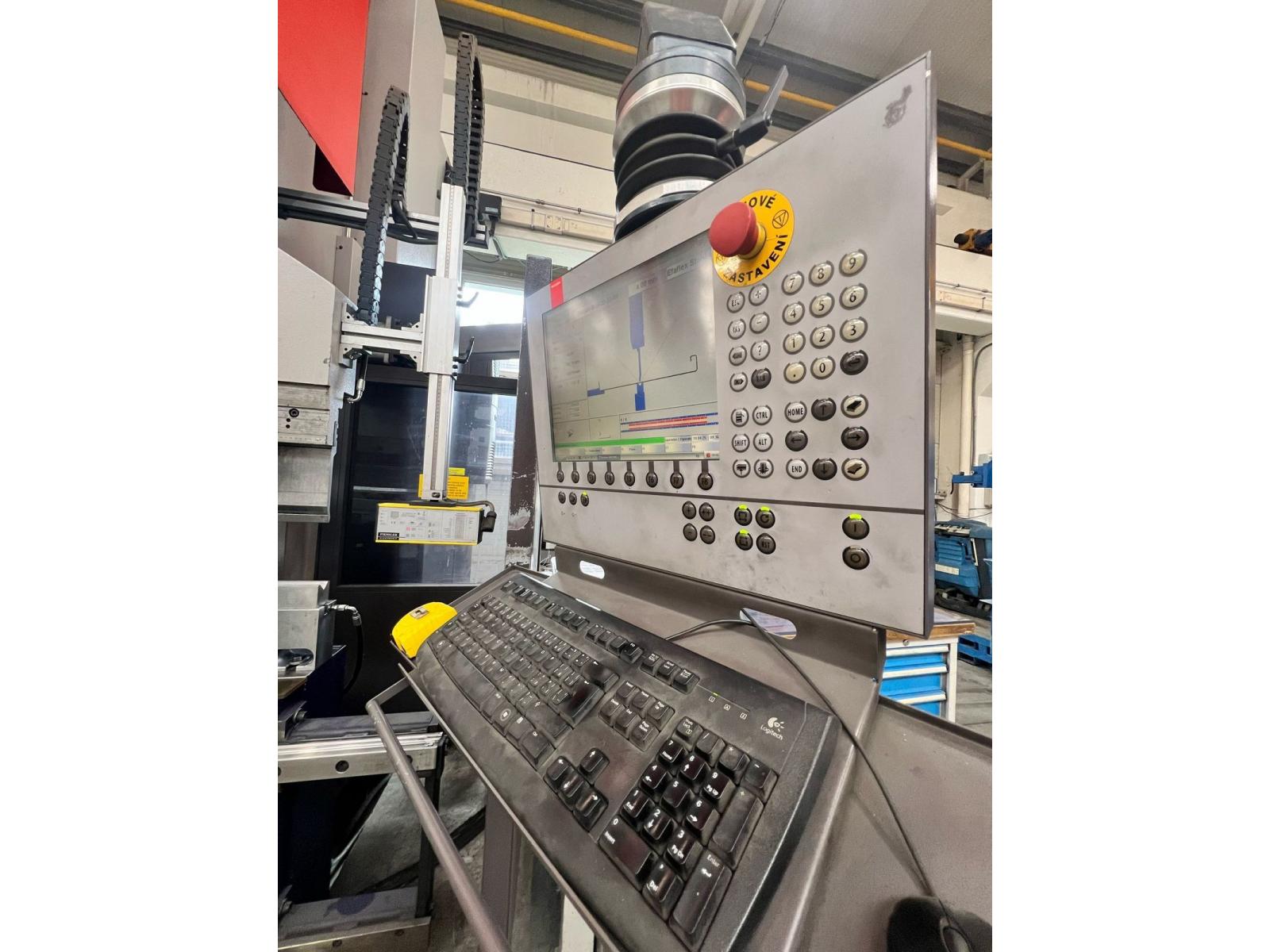 PRESSA PIEGATRICE 620×400 TON BYSTRONIC 8/10 ASSI