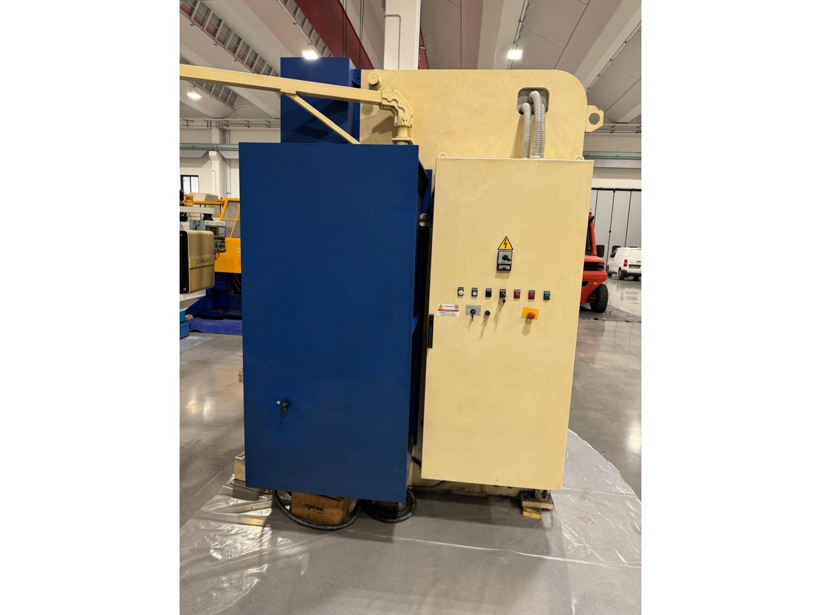 PRESSA PIEGATRICE BARIOLA