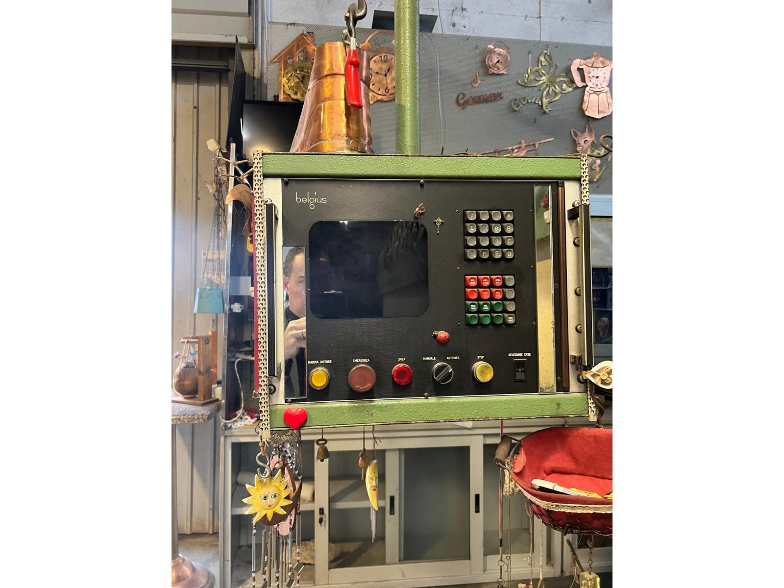 PRESSA PIEGATRICE BELGIUS 8050 X 90 TON