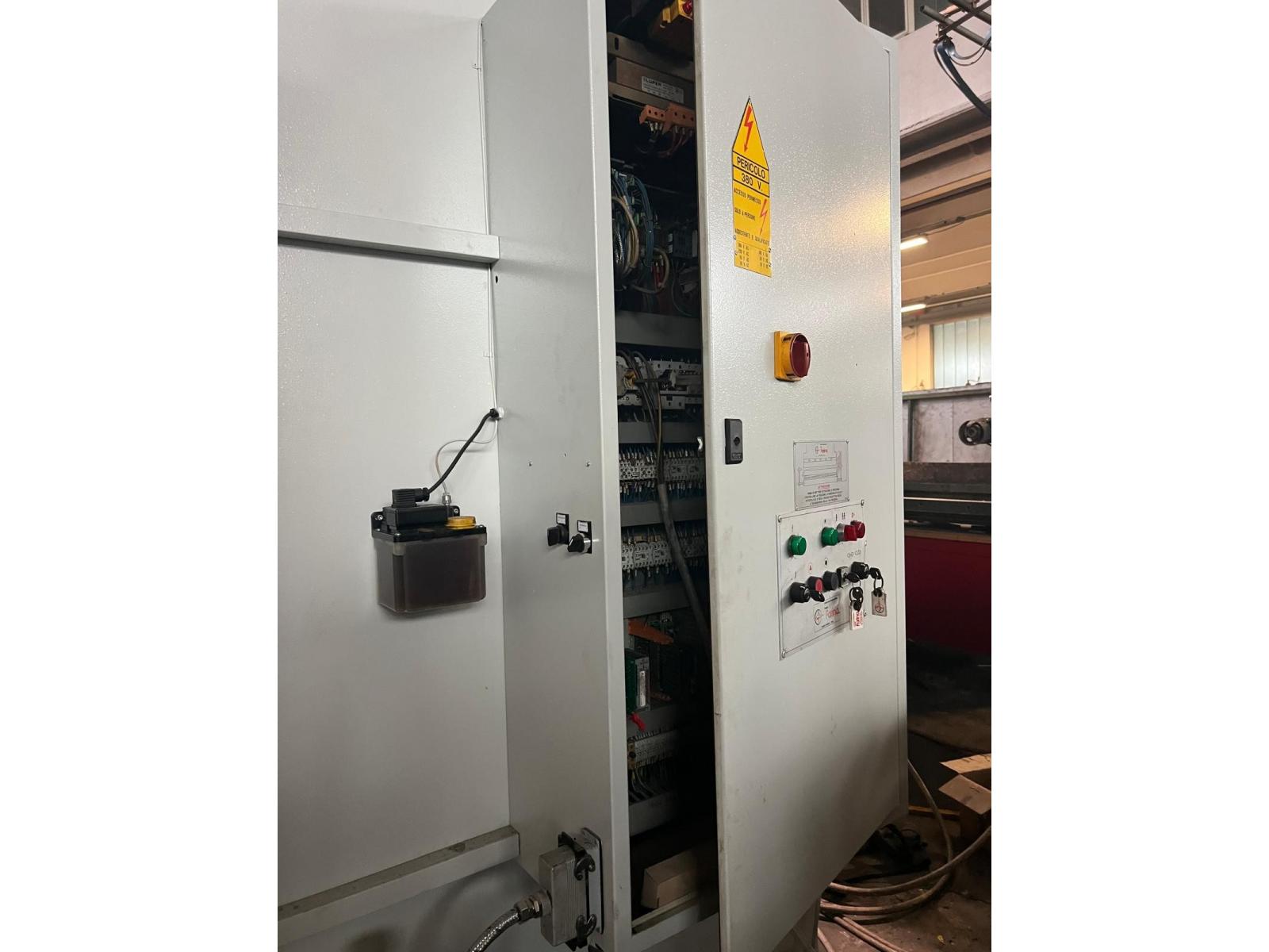 PRESSA PIEGATRICE FARINA PFC/PS