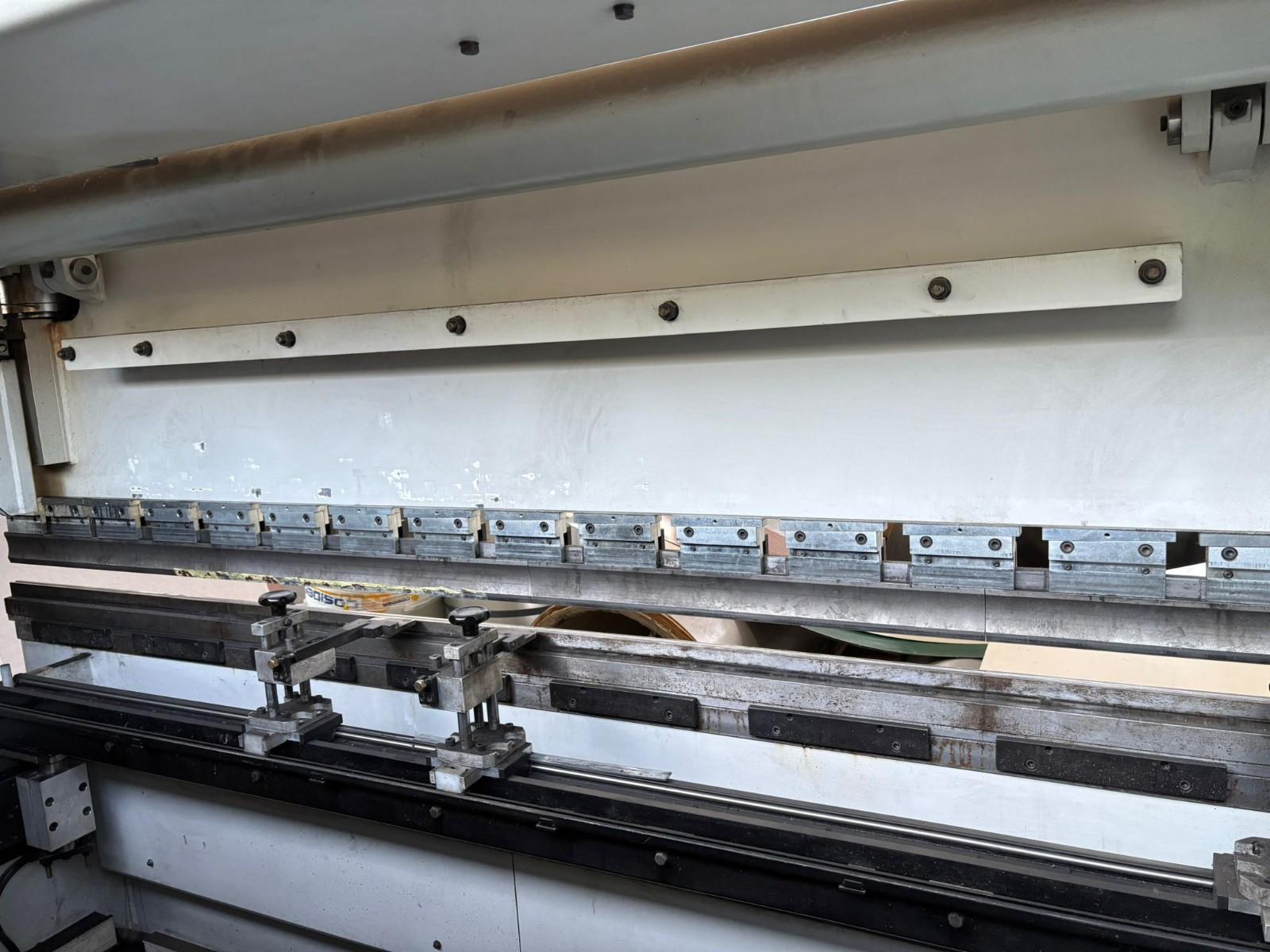 PRESSA PIEGATRICE IMAL 3300