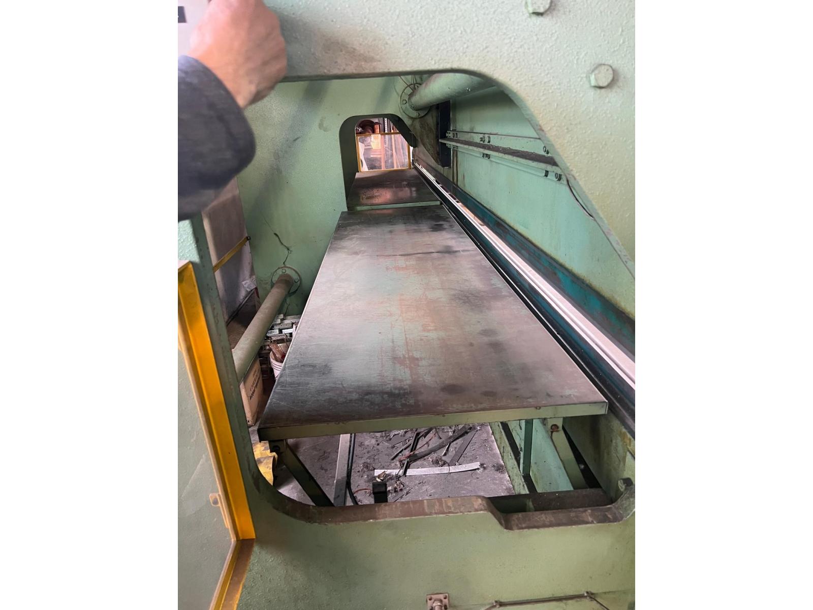 pressa Piegatrice sagima per lattoneria  6000mm.