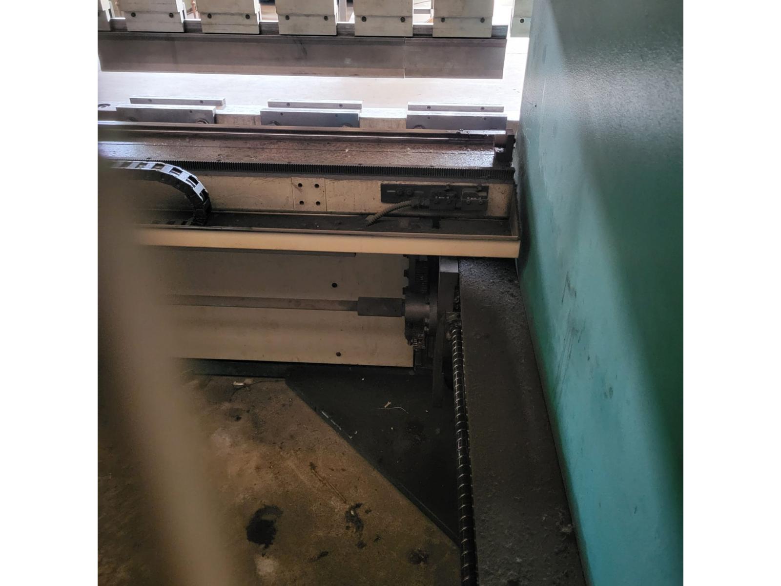 PRESSA PIEGATRICE VIMERCATI 80X4175