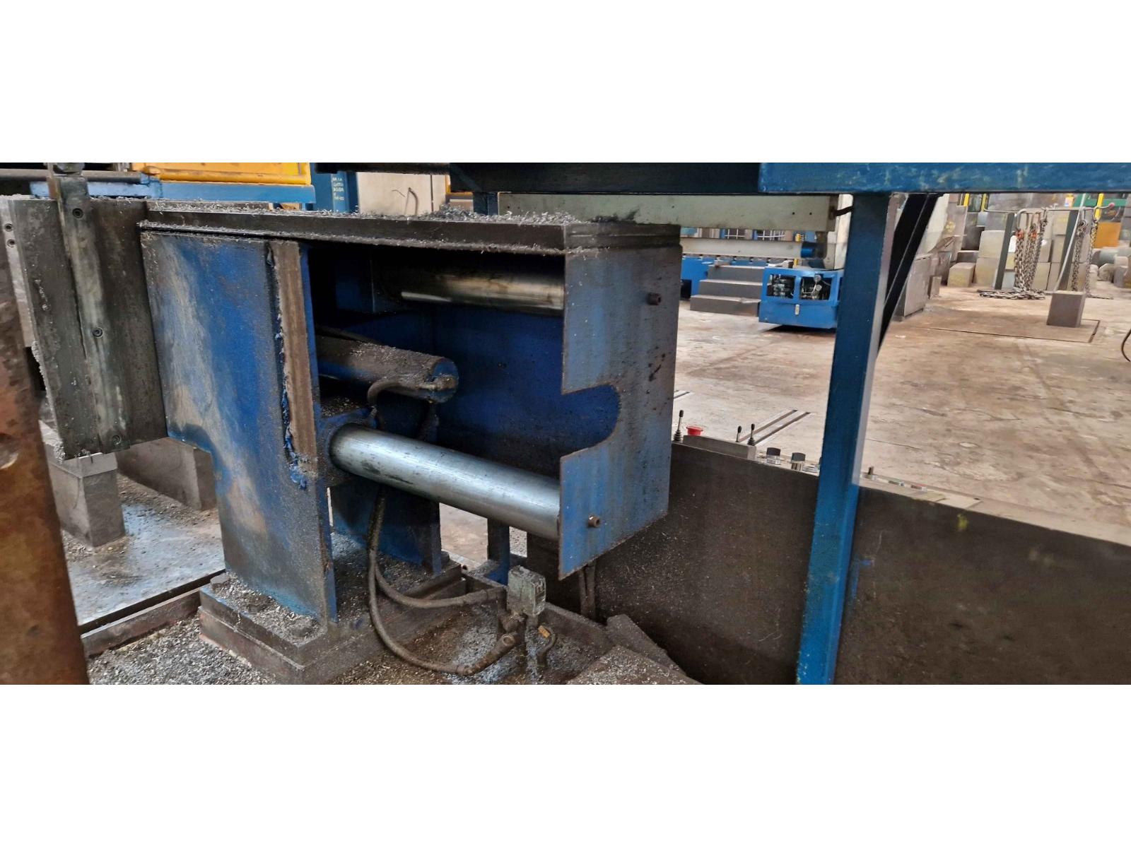 segatrice automatica pesante per forgiati  CNC DANOBAT 1.300 mm x 1.300 mm