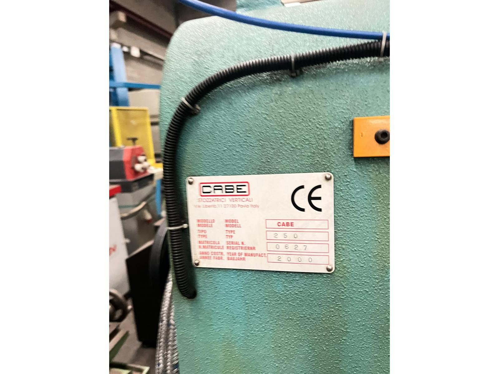 STOZZATRICE CABE A CONTROLLO 250 mm