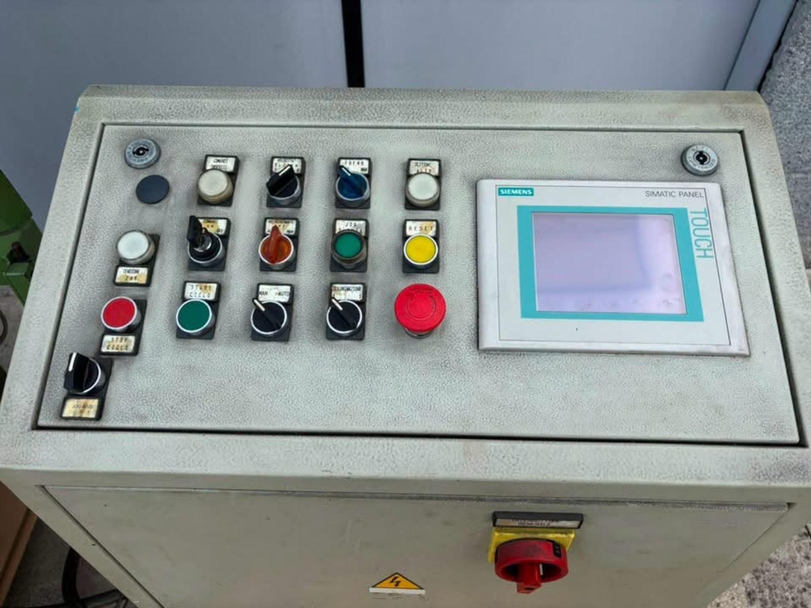 Stozzatrice a CNC CABE ST 300