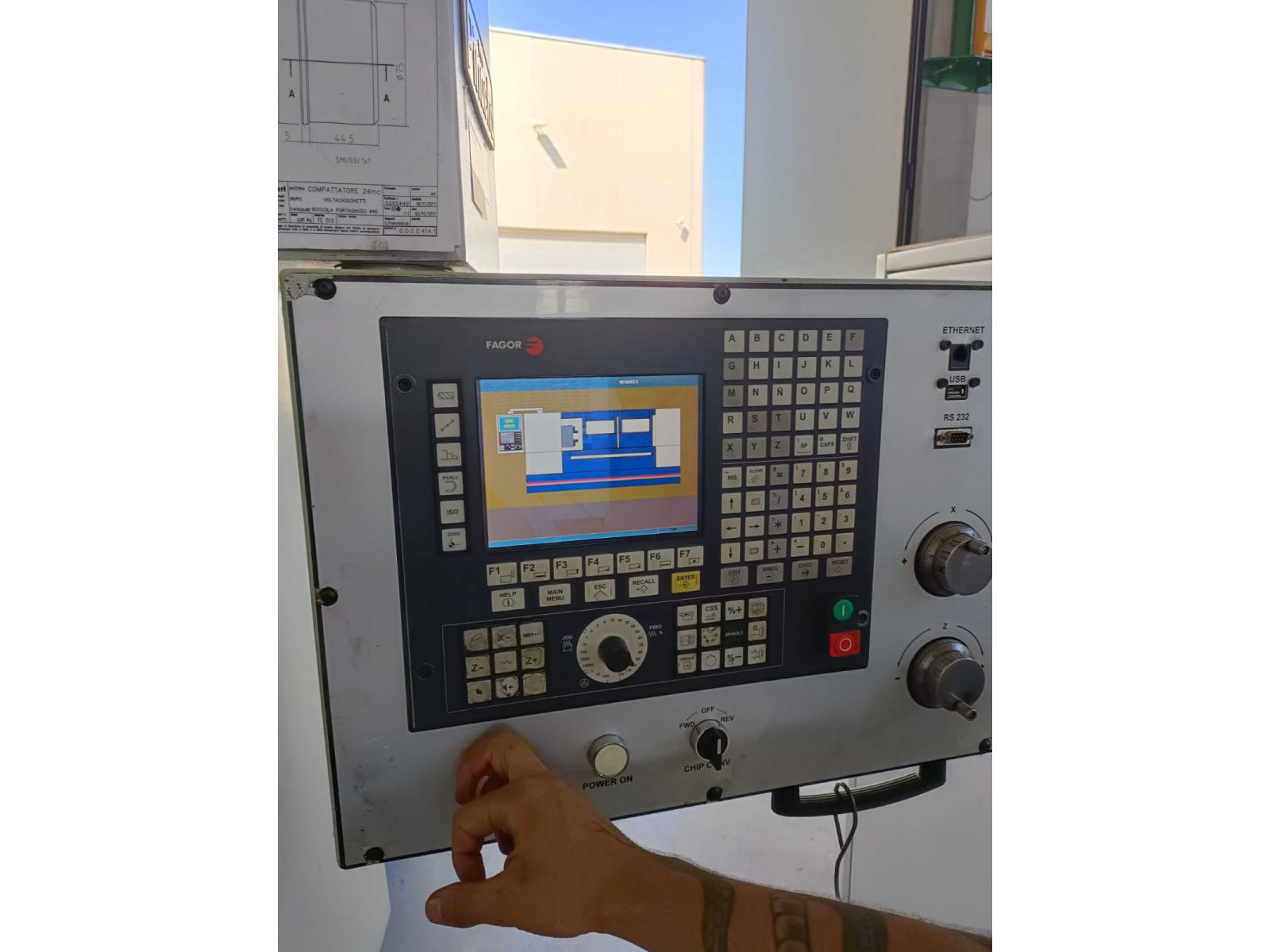 TORNIO CNC PINACHO 325X2000