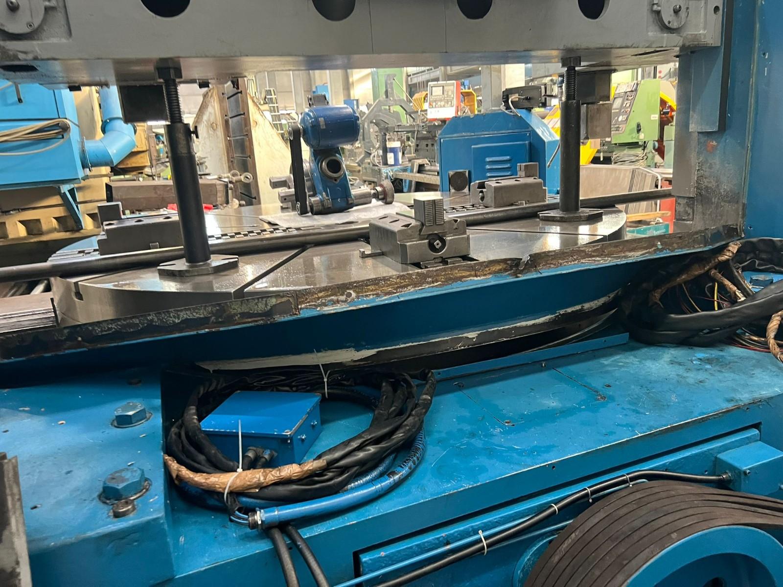 TORNIO VERTICALE OMBA TV 215 CNC