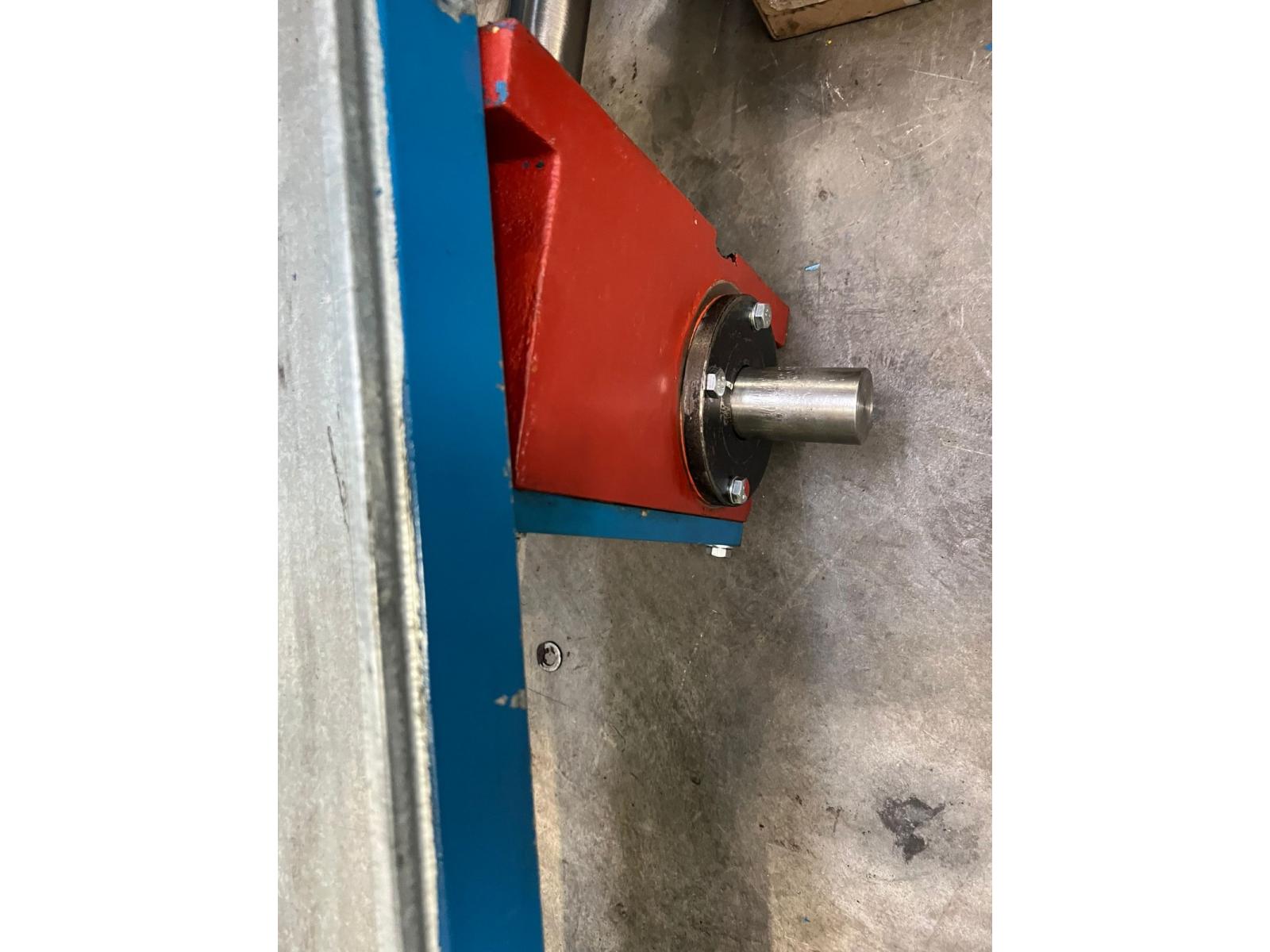 TORNIO VERTICALE OMBA TV 215 CNC