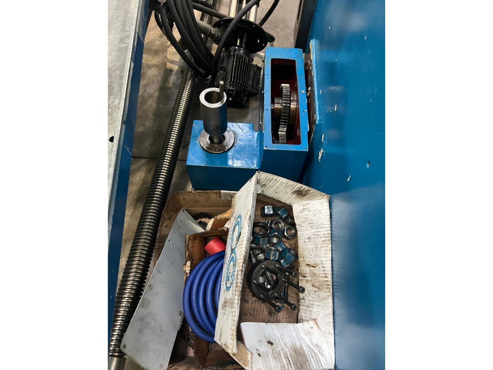 TORNIO VERTICALE OMBA TV 215 CNC