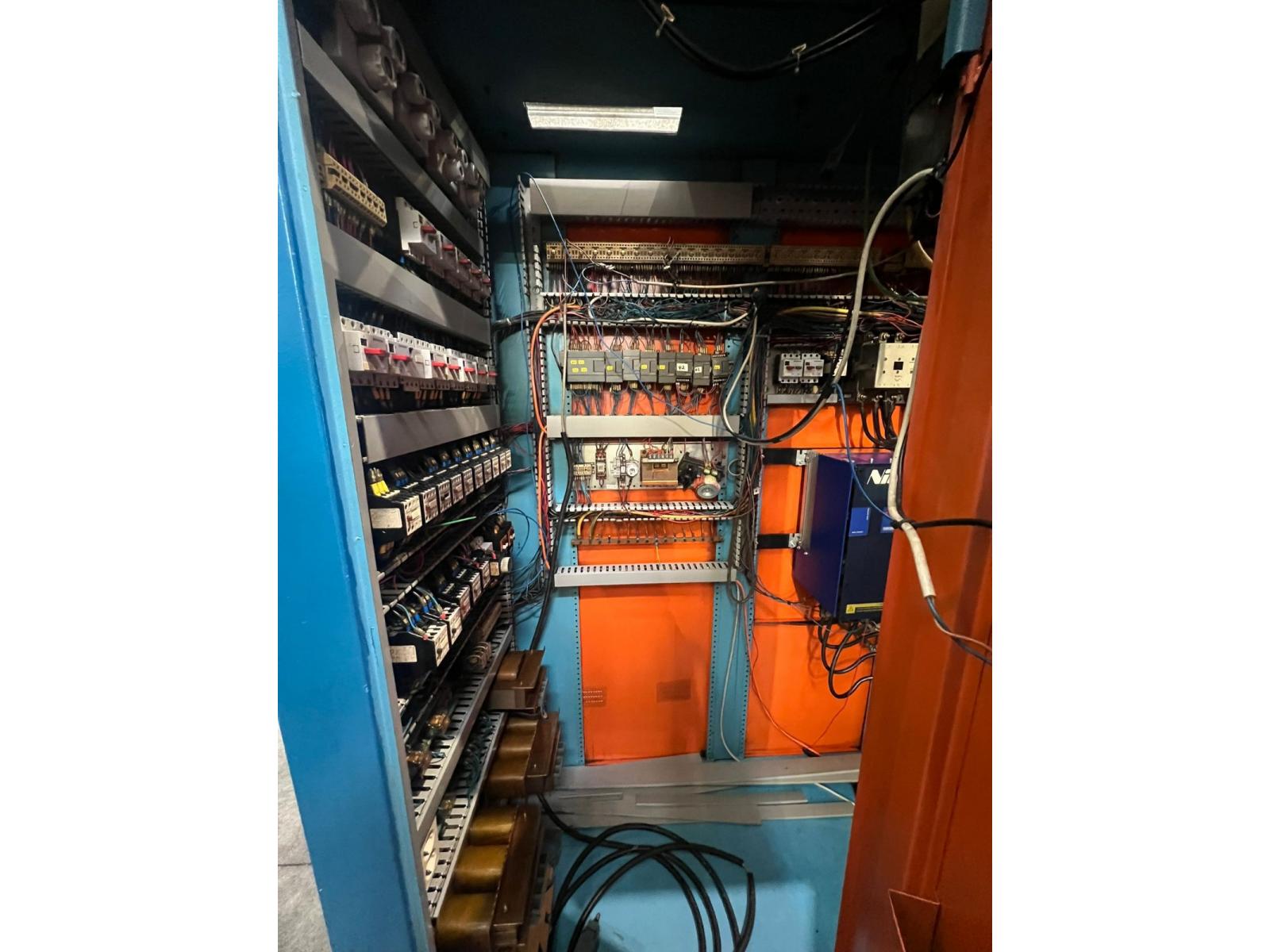 TORNIO VERTICALE OMBA TV 215 CNC