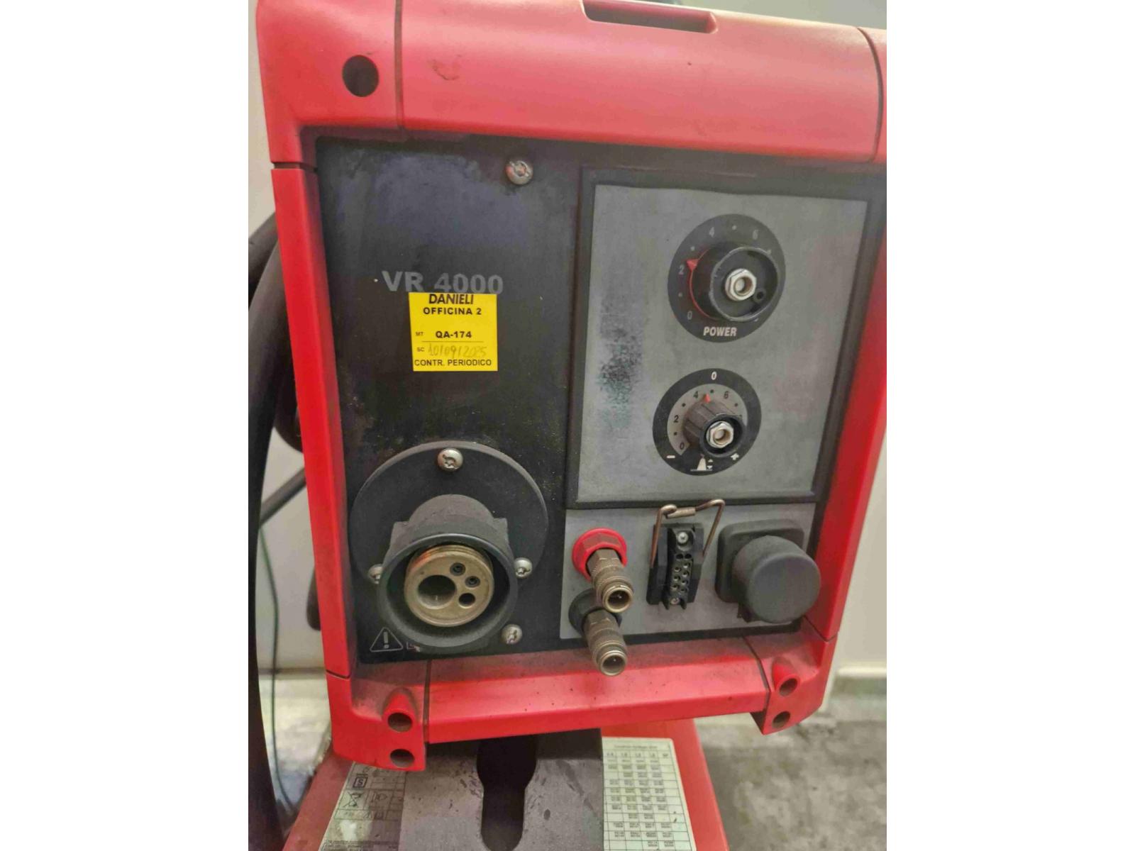 TRAVI DI SALDATURA REIS CON POSIZIONATORE E SALDATRICE