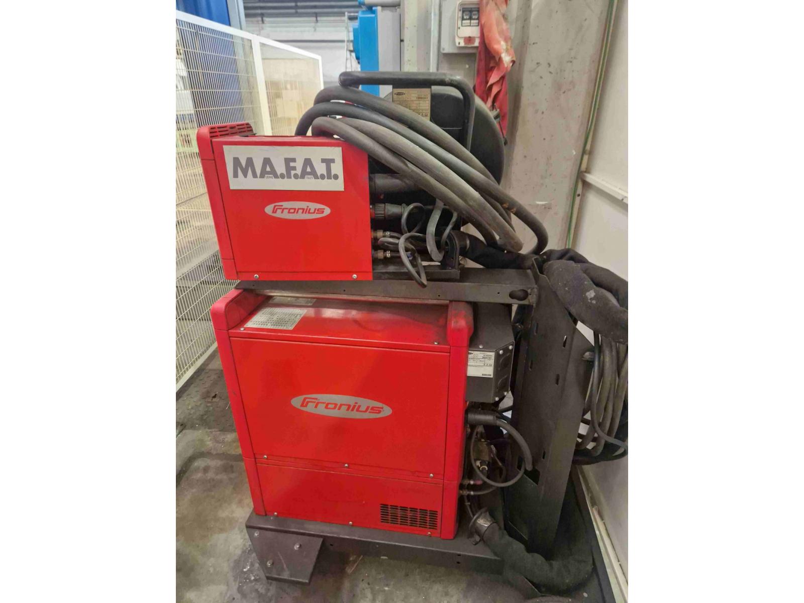 TRAVI DI SALDATURA REIS CON POSIZIONATORE E SALDATRICE