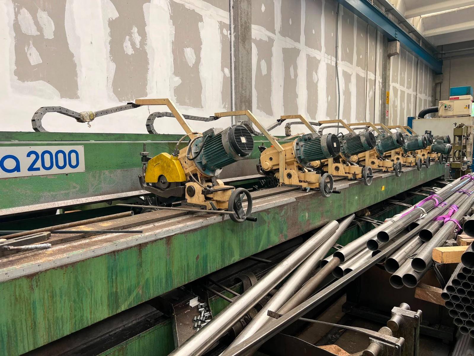 Troncatrice multipla MAIR TRA 2000 con caricatore