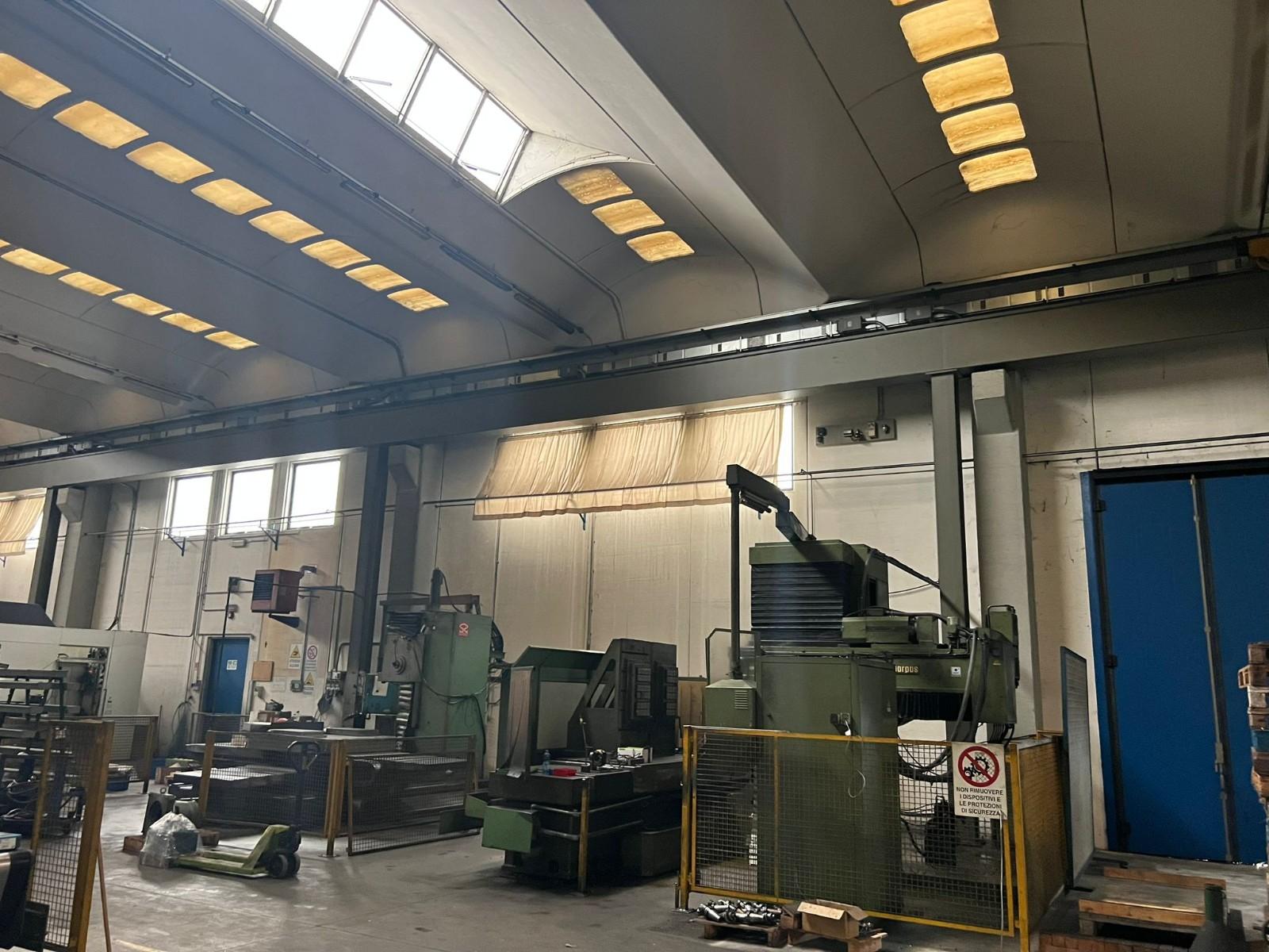 VIE DI CORSA PORTATA 20 TON PASSO 10460MM CERTIFICATE