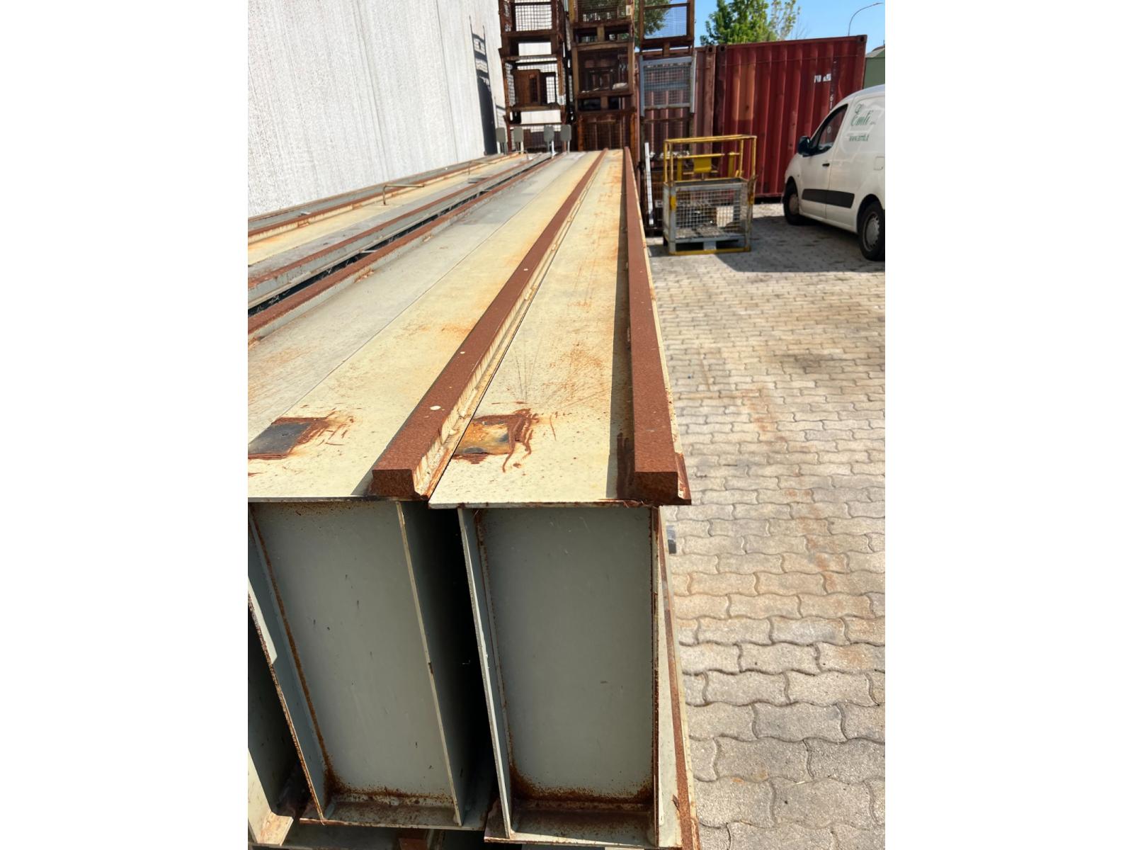 vie di corsa portata 8 ton 12 pezzi da 8400mm  larghezza 260mm